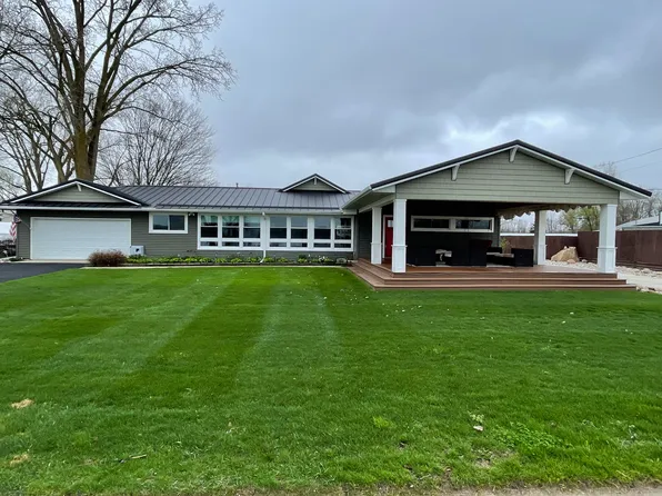 604 N Shore Dr, Crystal, MI 48818