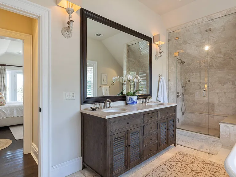 25 Tiffany Way — Photo 14