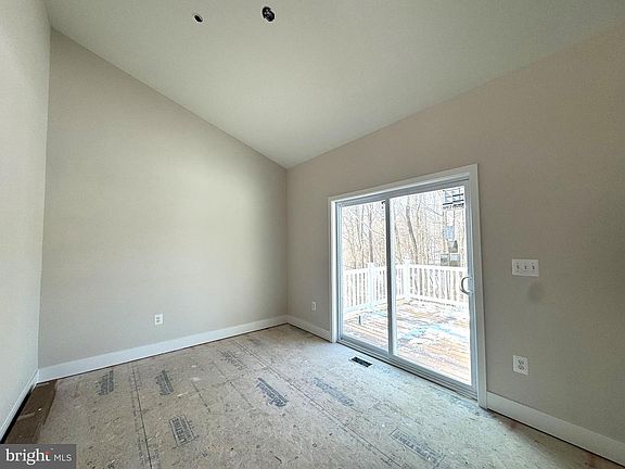 5th image of 1362 Solomons Island Rd