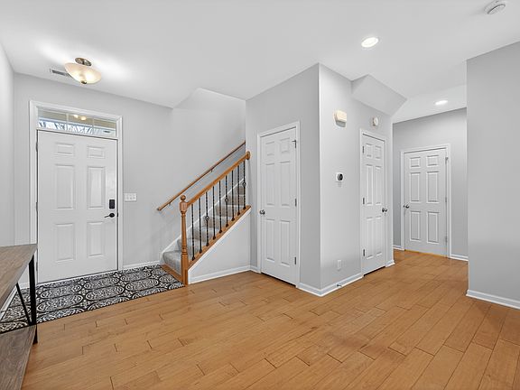 4th image of 6N385 Whitmore Cir Unit B