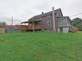 7 Bulson Rd, Troy, NY 12180