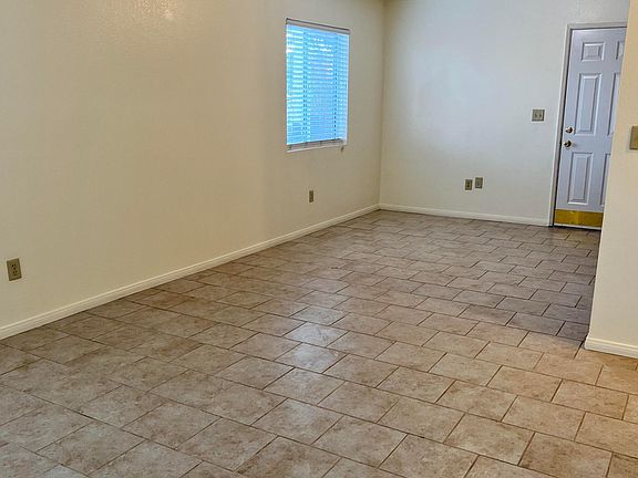5th image of 508 W Barioni Blvd #A