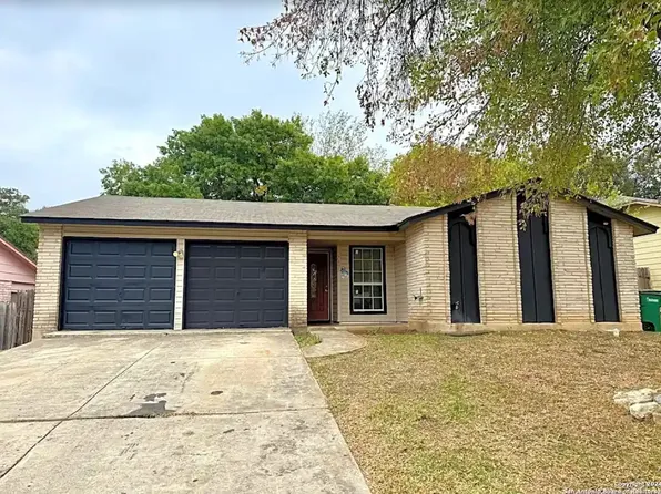 7635 Meadow Green St, San Antonio, TX 78251