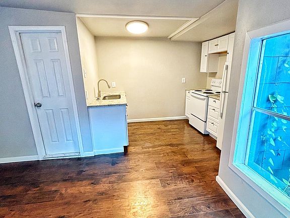 5th image of 534 W Magnolia Ave #B