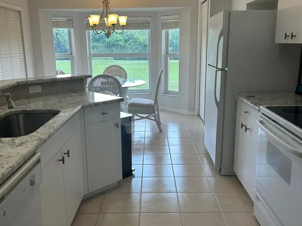 2885 Cypress Trace Cir, Naples, FL