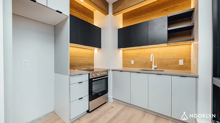 Rented by Nooklyn NYC LLC | media 31