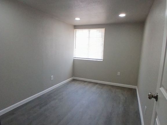 5th image of 114 E 5th St