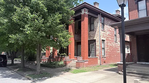 714 SE 2nd St Photo 1