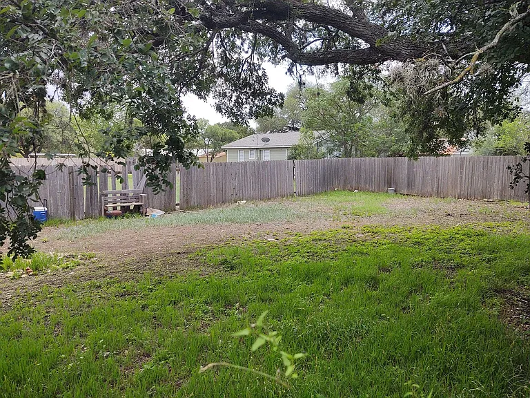 705 & 707 Allen St — Photo 21