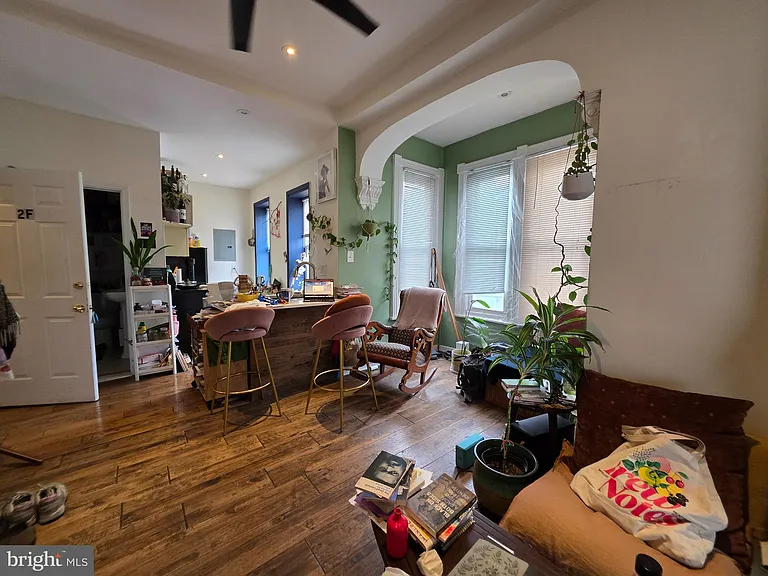 4043 Spring Garden St #2F — Photo 4