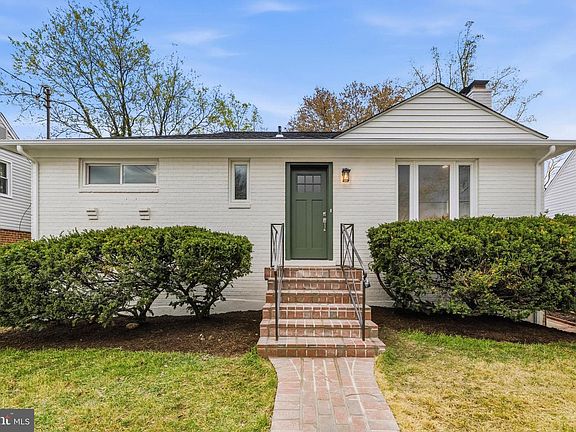 2nd image of 3608 Janet Rd