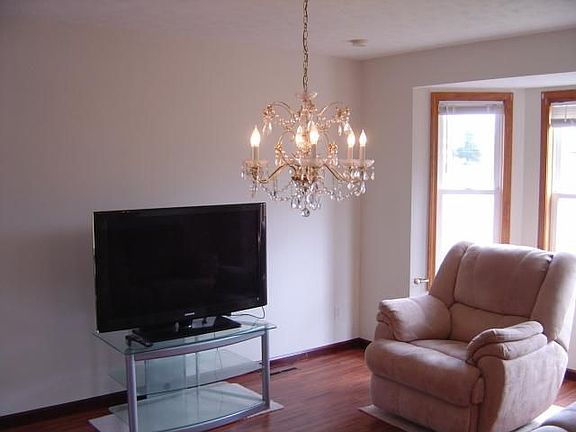 2nd image of 51 Still Pond Way