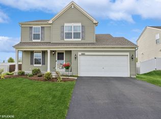 661 Olive Ln, Hampshire, IL 60140