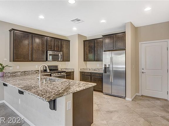 4th image of 5455 Bristol Grove Ln