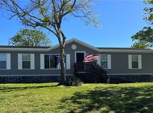 16 Suntop Ln, Holiday Island, AR 72631