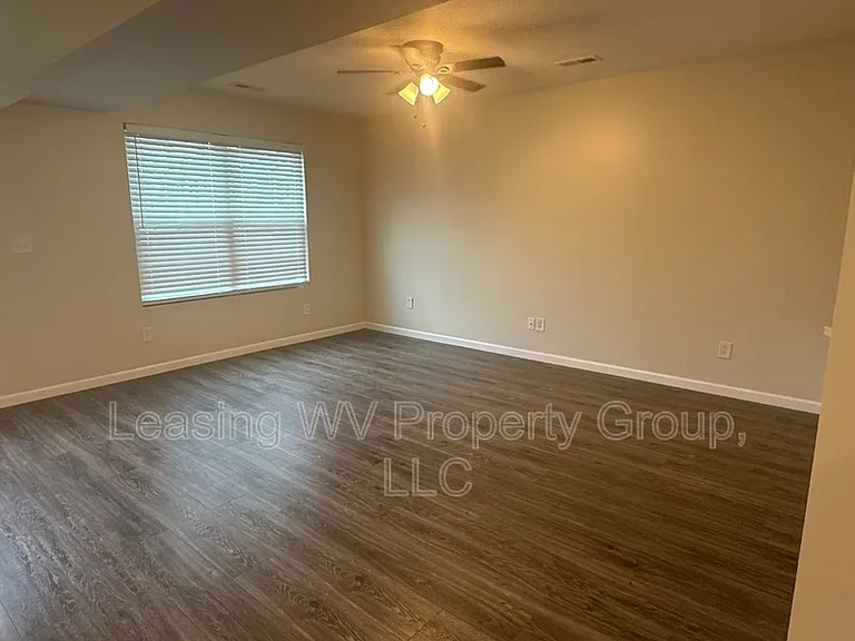 29 Christian Ct — Photo 4