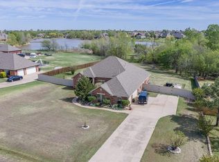 4701 Southcreek Rd, Moore, OK 73165