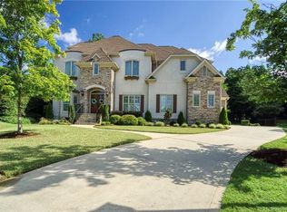 18628 Silent Falls Cv, Davidson, NC 28036