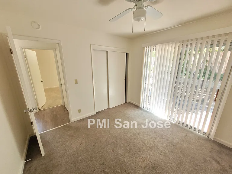 1077 November Dr — Photo 10