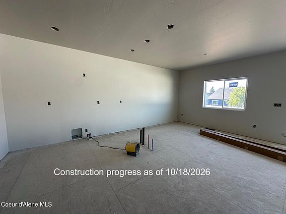 2nd image of 2655 N Neptune St