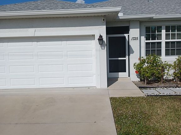 2nd image of 1721-1725 SW 32nd Ter #3B-2BA-1286SQFT
