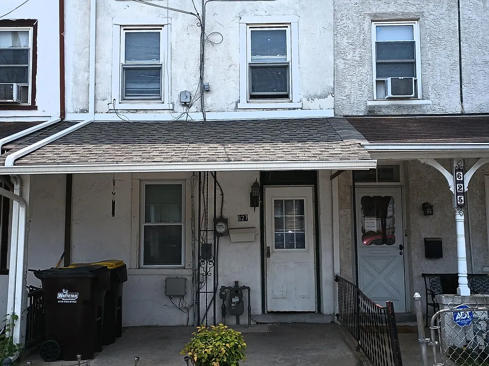 627 Summit St
