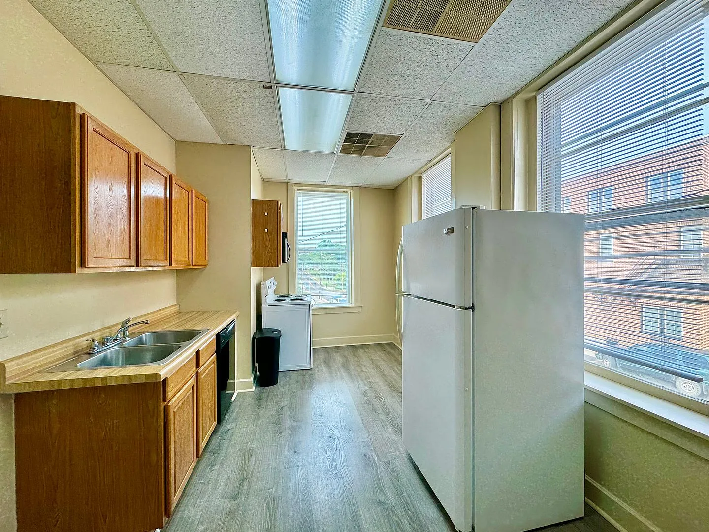 Downtown South Hill Apartment — Photo 3
