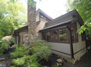 211 Daveys Way, Pocono Pines, PA