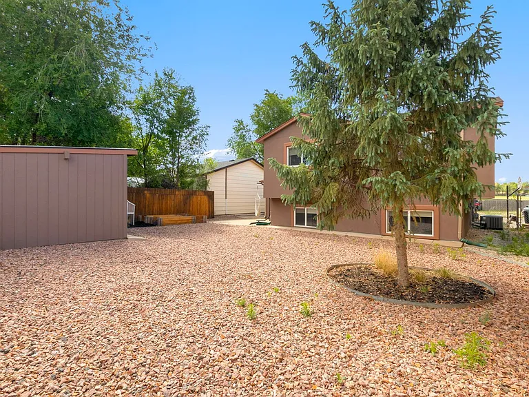 3117 Moonbeam Cir S — Photo 31