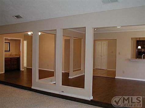 2nd image of 1726 Elizabeth Dr