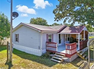 24 Silver Pond Dr, Apple Creek, OH 44606