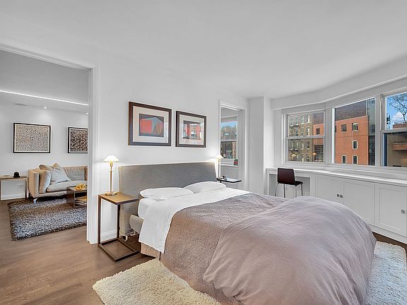 3rd image of 15 Charles St APT 3F