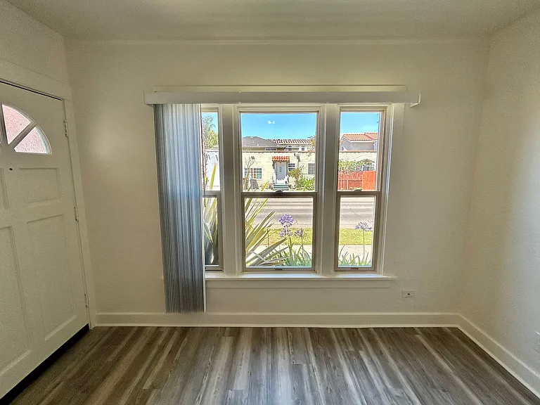 304 308 N Miller 401 #407 — Photo 8