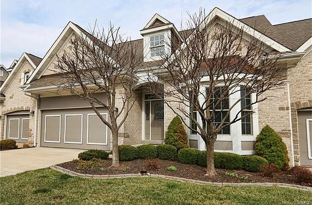 1st image of 980 Chesterfield Villas Cir