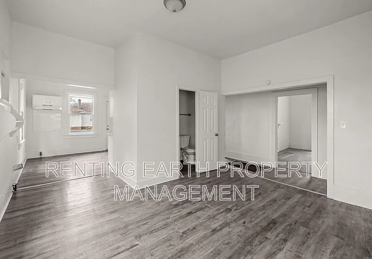 518 41st St — Photo 16