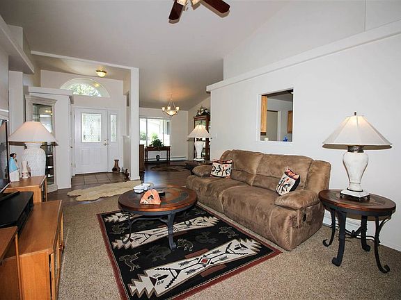 4th image of 657 N Saddle Rock Dr