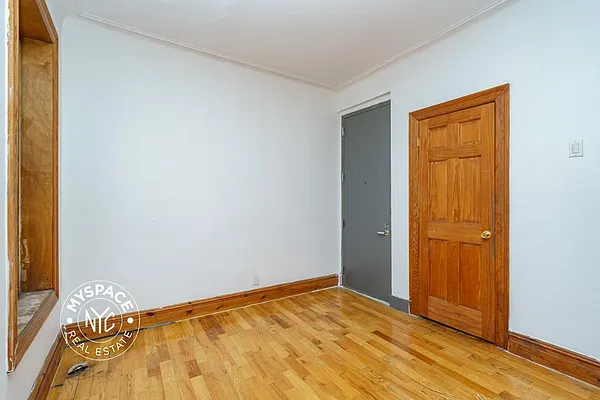 Rented by MySpaceNYC | media 11