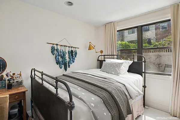 Sold by Corcoran | media 6