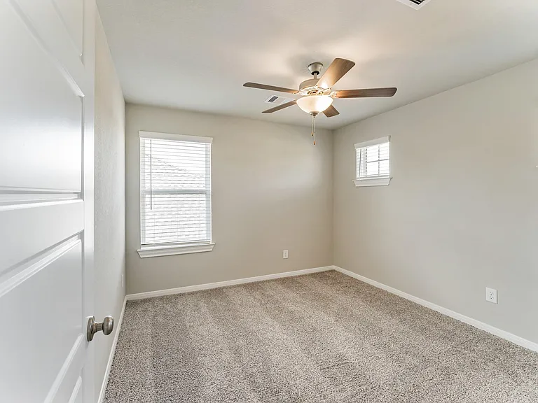 4322 Pale Fox Ln — Photo 24