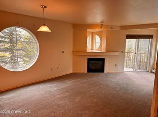 6109 Debarr Rd UNIT 209, Anchorage, AK 99504