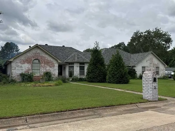 3 Hyde Park Cir, Conway, AR 72034