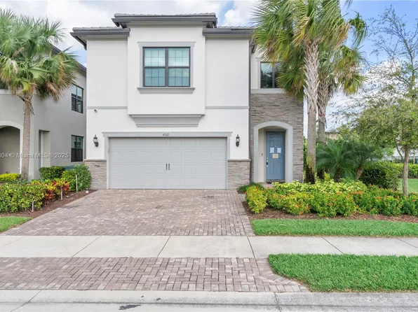 4510 Pinehurst Trl W, Fort Lauderdale, FL 33309