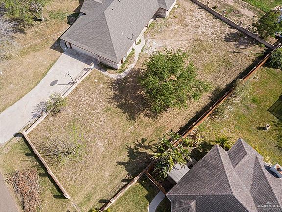 3rd image of 3701 Martz Ln