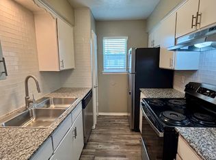 Autumn Creek Apartments, Dallas, TX 75238