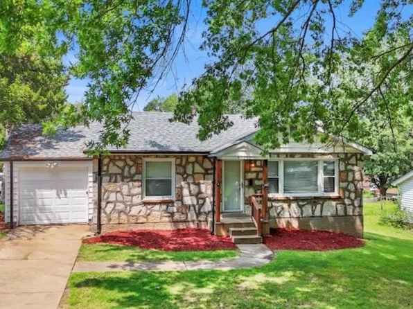 8121 Bluemont Way, Saint Louis, MO 63114