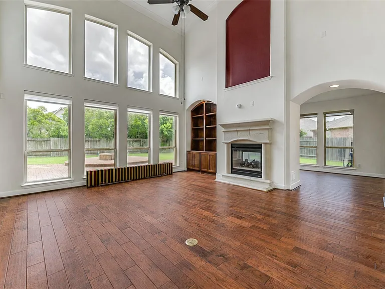 1335 Altavilla Ln — Photo 20