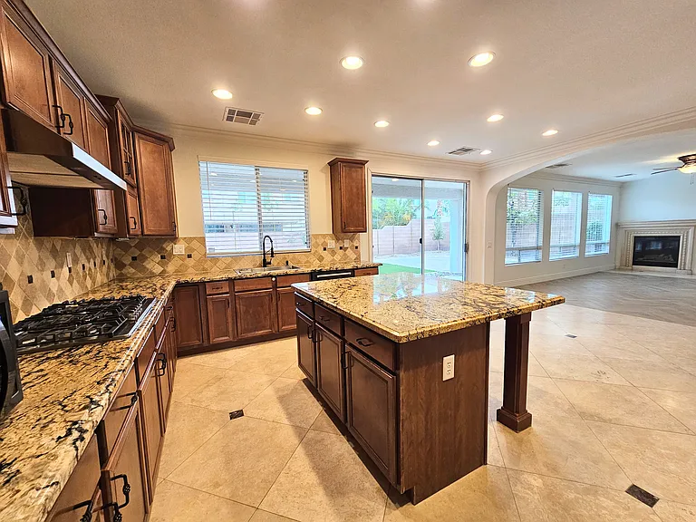 11725 Costa Blanca Ave — Photo 12