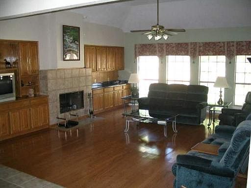 4th image of 7508 LINKWOOD DR