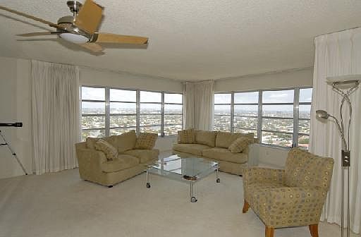 4th image of 3900 Galt Ocean Dr APT 2612A