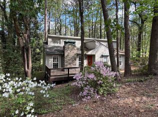 1405 Fairway Ridge Dr, Raleigh, NC 27606